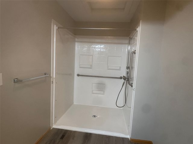 6015 NW 49th Street, Johnston, IA 50131