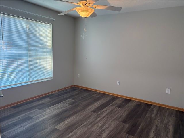 6015 NW 49th Street, Johnston, IA 50131