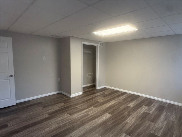 6015 NW 49th Street, Johnston, IA 50131