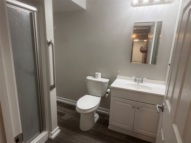 6015 NW 49th Street, Johnston, IA 50131