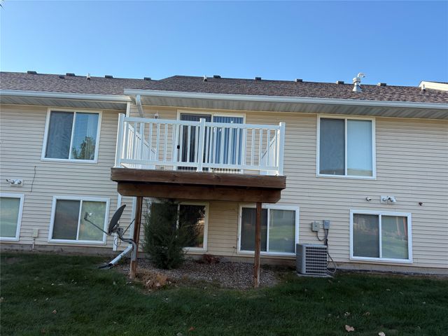 6015 NW 49th Street, Johnston, IA 50131