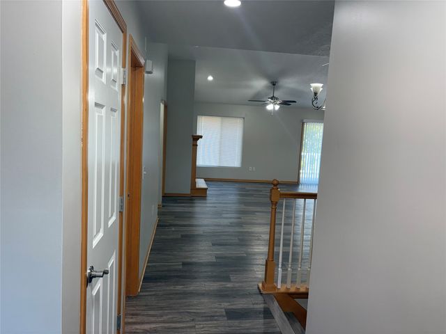 6015 NW 49th Street, Johnston, IA 50131