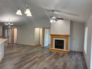 6015 NW 49th Street, Johnston, IA 50131