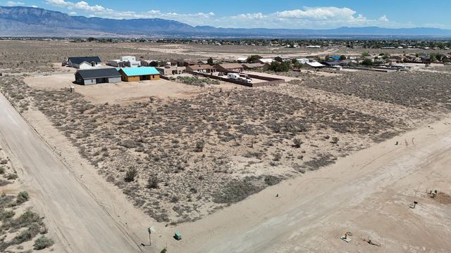 90 1st Street SE, Rio Rancho, NM 87124