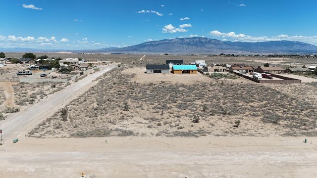 90 1st Street SE, Rio Rancho, NM 87124
