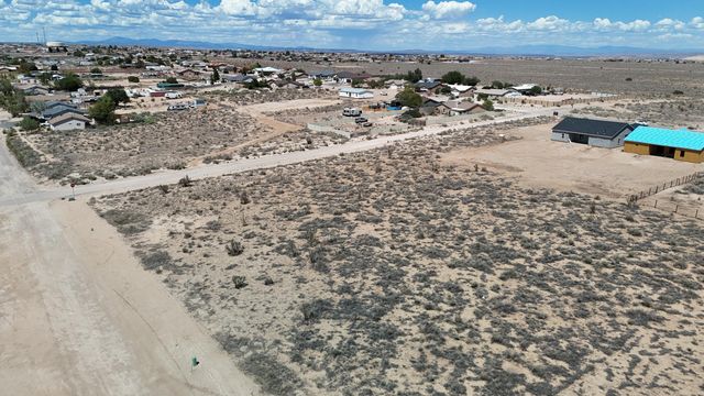90 1st Street SE, Rio Rancho, NM 87124