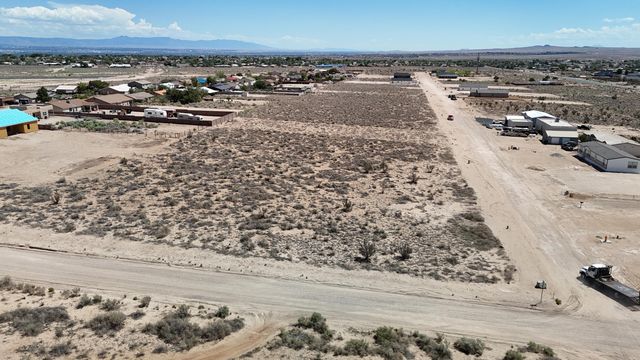 90 1st Street SE, Rio Rancho, NM 87124