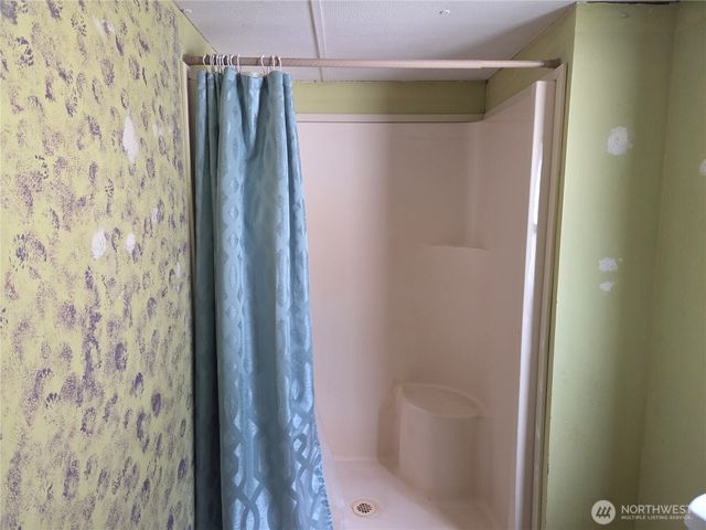 208 Burma Road, Castle Rock, WA 98611