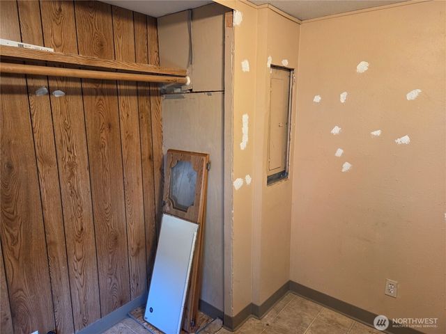 208 Burma Road, Castle Rock, WA 98611