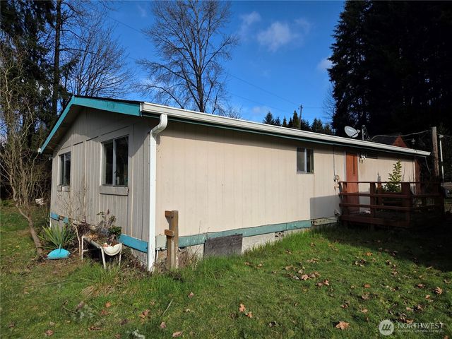 208 Burma Road, Castle Rock, WA 98611