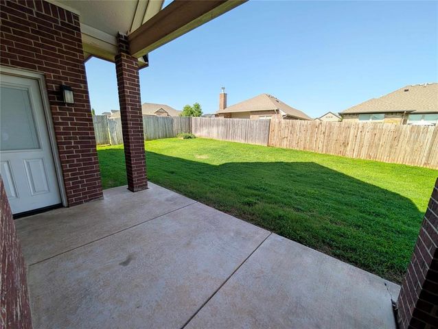2349 Santa Monica Street, Edmond, OK 73034