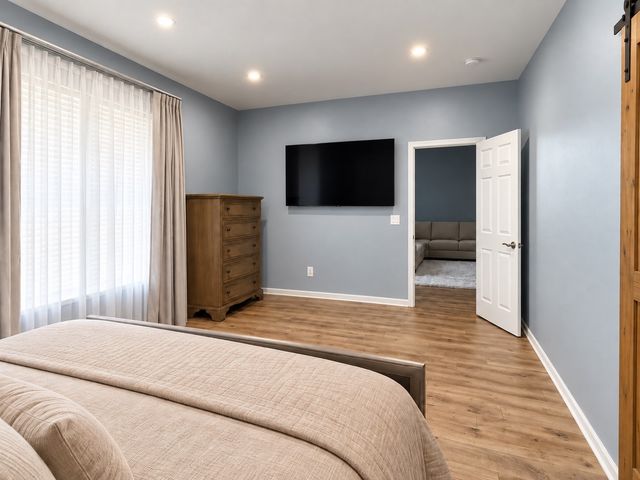 1121 Loganbury Court, Elgin, IL 60120