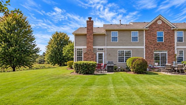 1121 Loganbury Court, Elgin, IL 60120