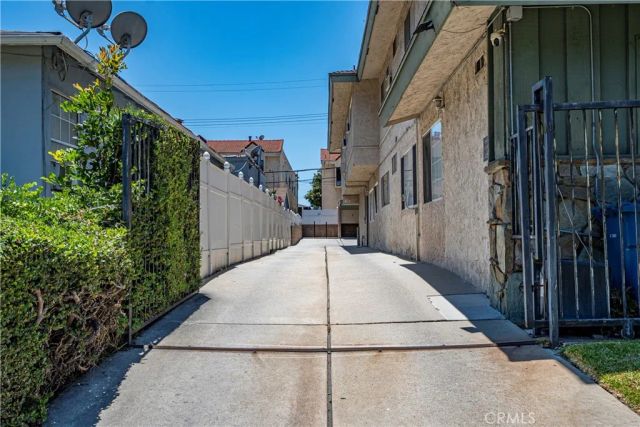 333 N Chapel Avenue, Alhambra, CA 91801