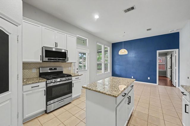 7023 Durango Creek Drive, Magnolia, TX 77354