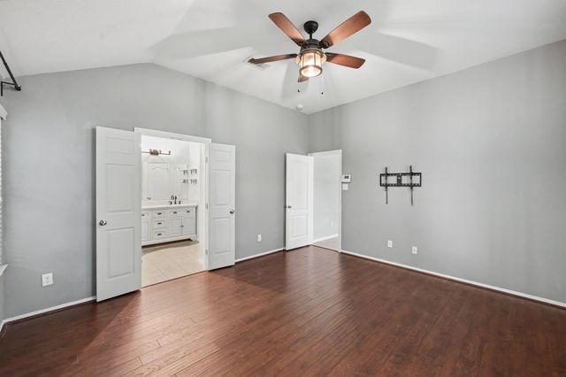 7023 Durango Creek Drive, Magnolia, TX 77354