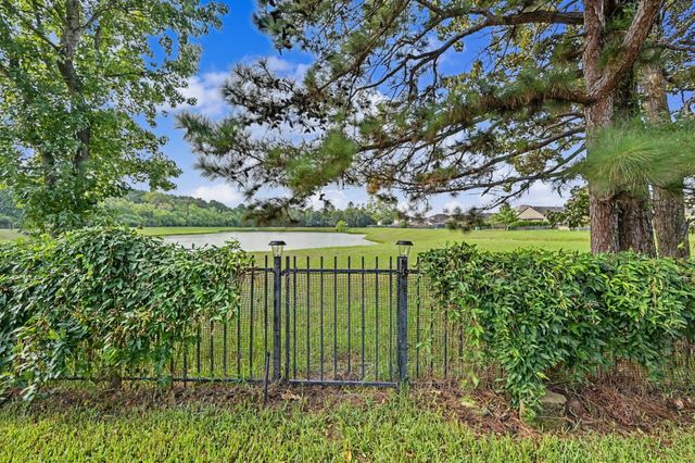 7023 Durango Creek Drive, Magnolia, TX 77354