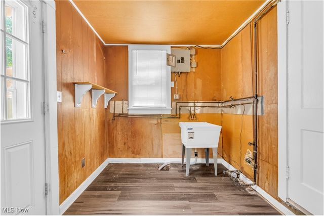 12518 Erwin Avenue, Cleveland, OH 44135