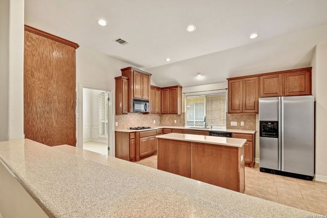 2811 Dason Ledge, San Antonio, TX 78258