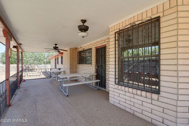 10917 N Valley Drive, Las Cruces, NM 88007