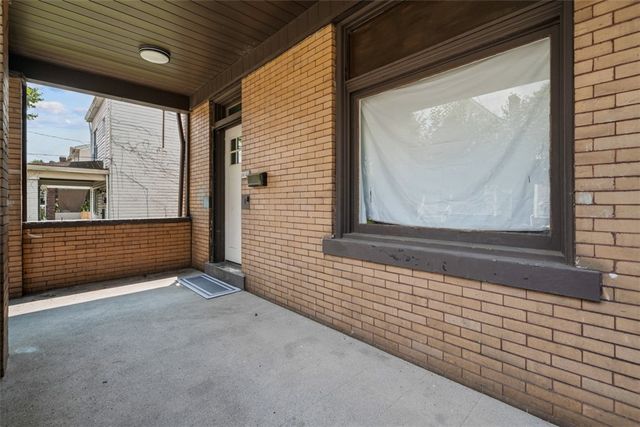 3045 Glen Mawr St, Sheraden, PA 15204