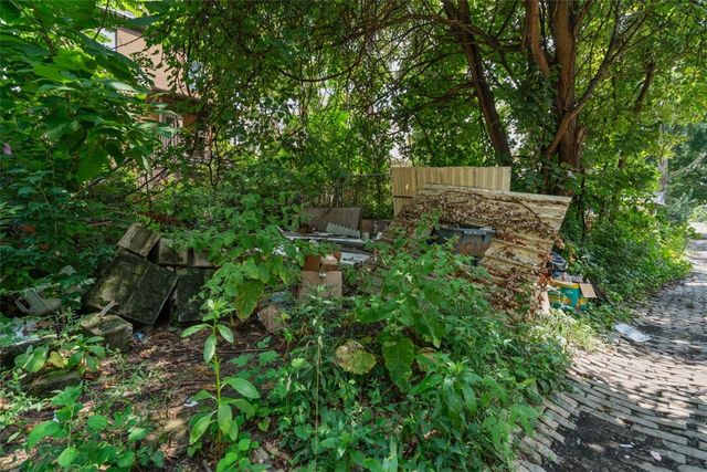 3045 Glen Mawr St, Sheraden, PA 15204