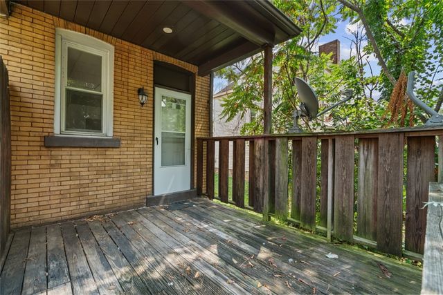 3045 Glen Mawr St, Sheraden, PA 15204