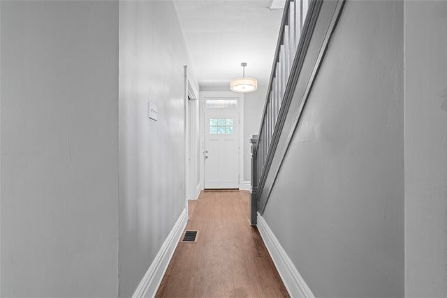 3045 Glen Mawr St, Sheraden, PA 15204