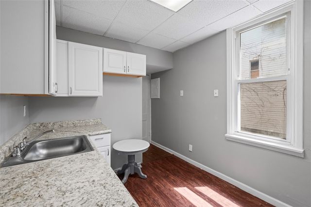 3045 Glen Mawr St, Sheraden, PA 15204