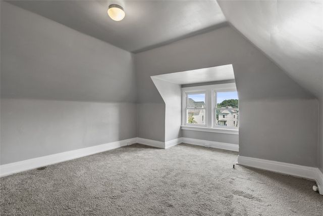 3045 Glen Mawr St, Sheraden, PA 15204