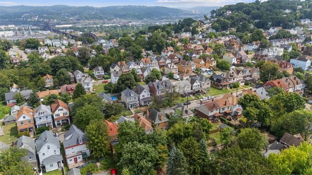 3045 Glen Mawr St, Sheraden, PA 15204