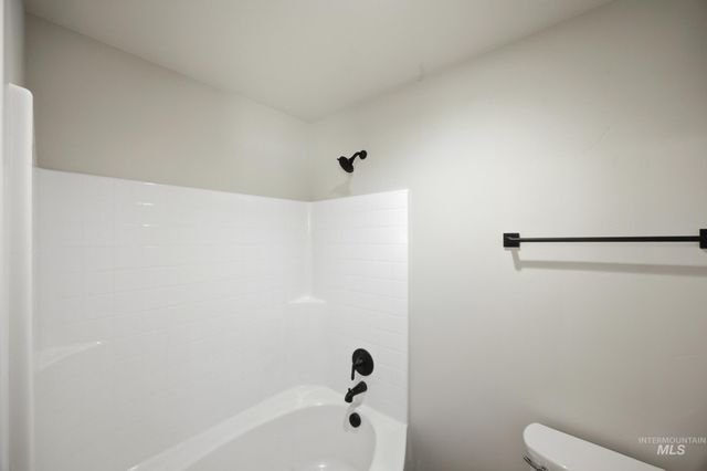 5284 W Evita Ct, Eagle, ID 83616