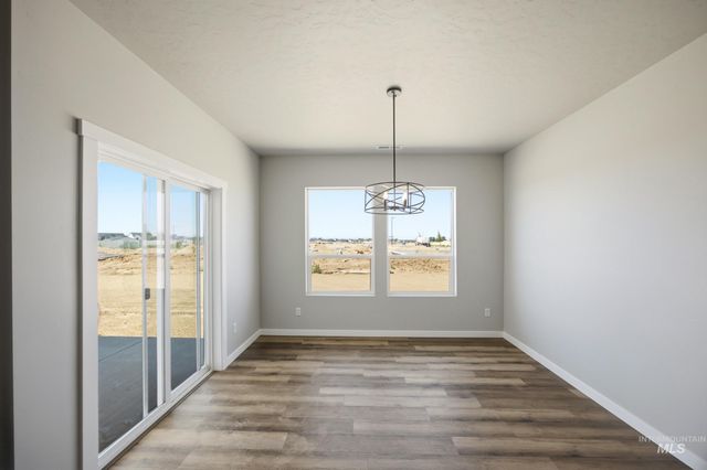 5284 W Evita Ct, Eagle, ID 83616