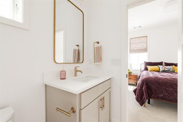 964 Hangar Drive, Oklahoma City, OK 73108