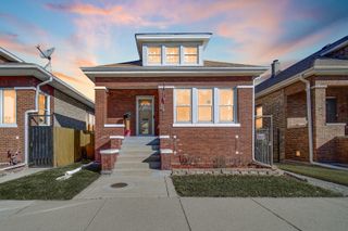 3220 W 66th Street, Chicago, IL 60629