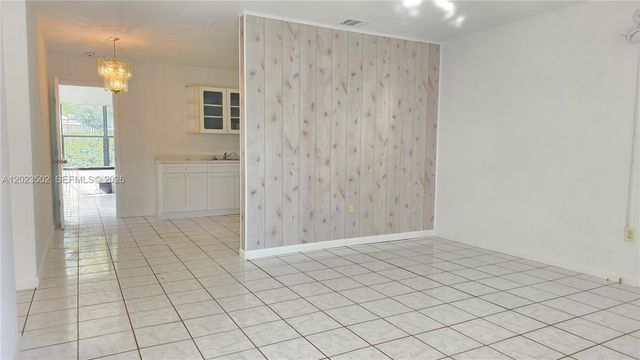 525 NE 132nd Terrace, North Miami, FL 33161
