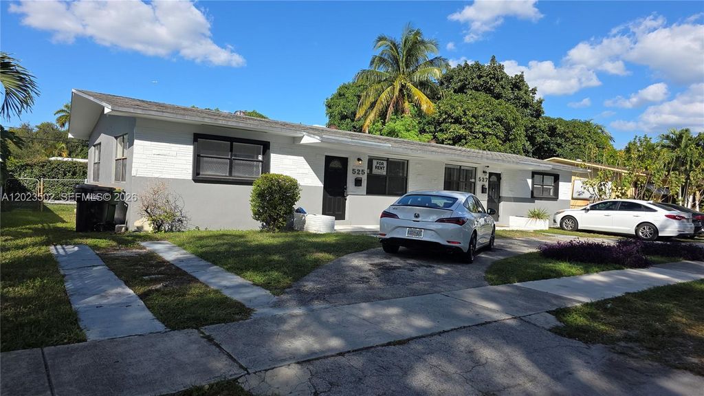 525 NE 132nd Terrace, North Miami, FL 33161