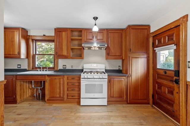 14 Summer Street, Andover, MA 01810