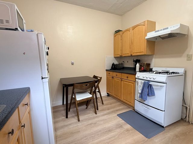1234 Commonwealth Ave 10, Boston, MA 02134