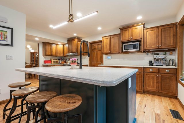 5744 E State Road 46, Bloomington, IN 47401