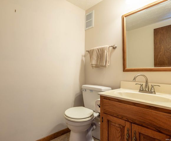 5744 E State Road 46, Bloomington, IN 47401