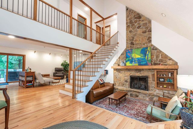 5744 E State Road 46, Bloomington, IN 47401