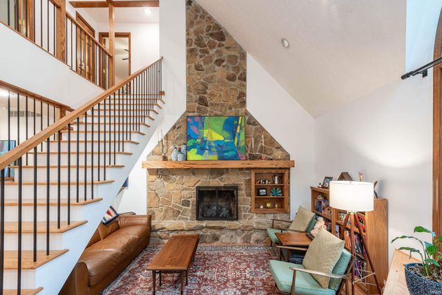 5744 E State Road 46, Bloomington, IN 47401