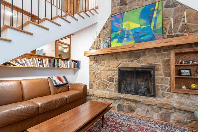5744 E State Road 46, Bloomington, IN 47401