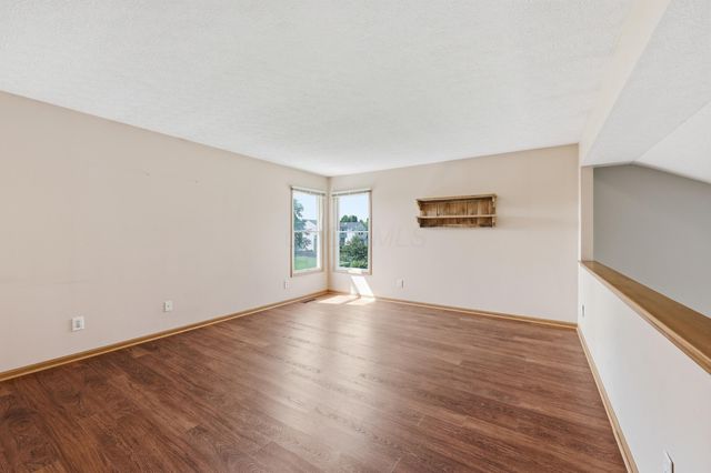 403 Sycamore Creek Street, Pickerington, OH 43147