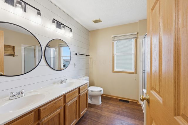403 Sycamore Creek Street, Pickerington, OH 43147