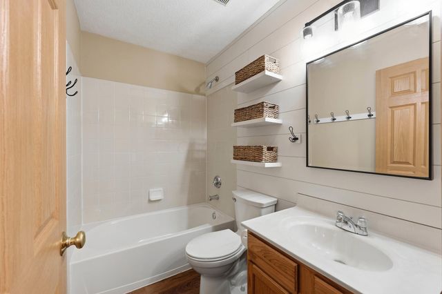 403 Sycamore Creek Street, Pickerington, OH 43147