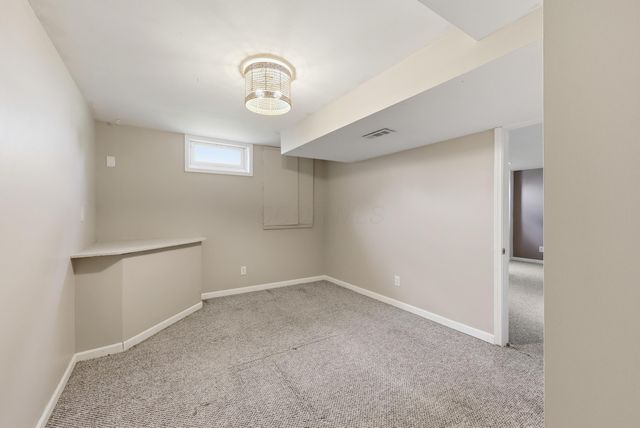 403 Sycamore Creek Street, Pickerington, OH 43147