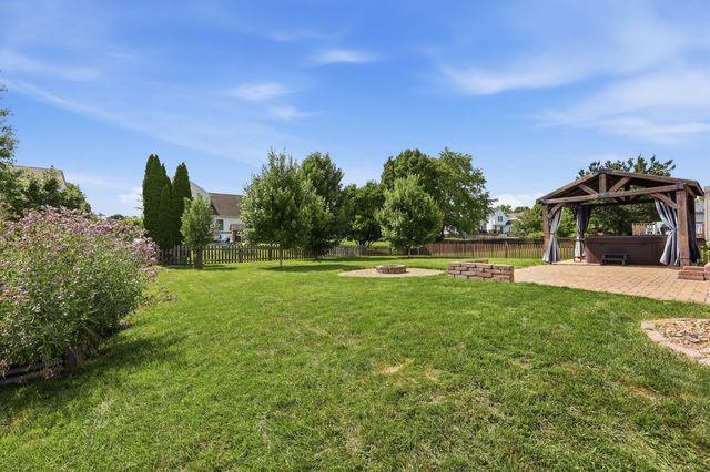 403 Sycamore Creek Street, Pickerington, OH 43147