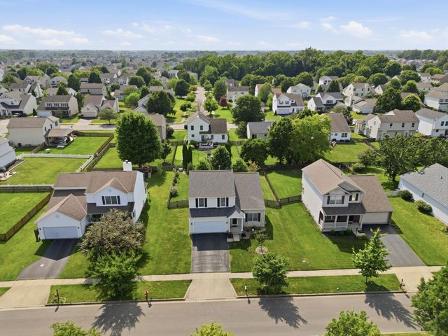 403 Sycamore Creek Street, Pickerington, OH 43147